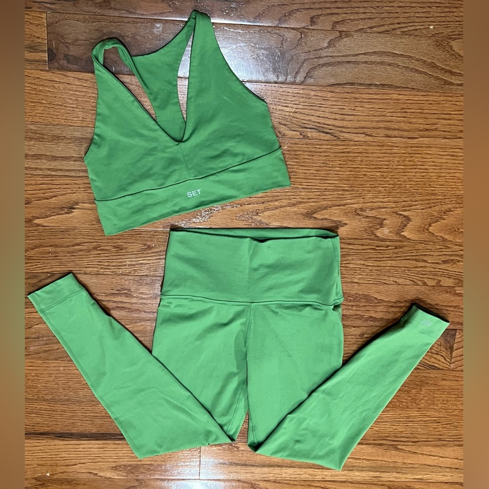 SET Active yoga leggings and sports bra set - size medium